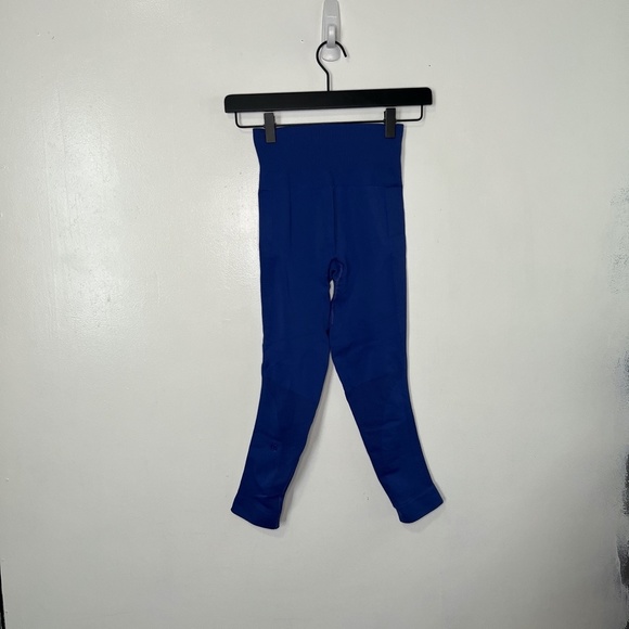 Lululemon In The Flow Ruched Crop Leggings - Picture 11 of 12